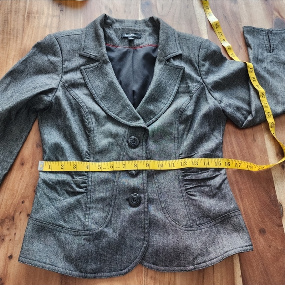 LE CHATEAU 2 pc suit Grey/Black skirt set Jacket/Blazer & Pencil Skirt 3/4 - Picture 12 of 16